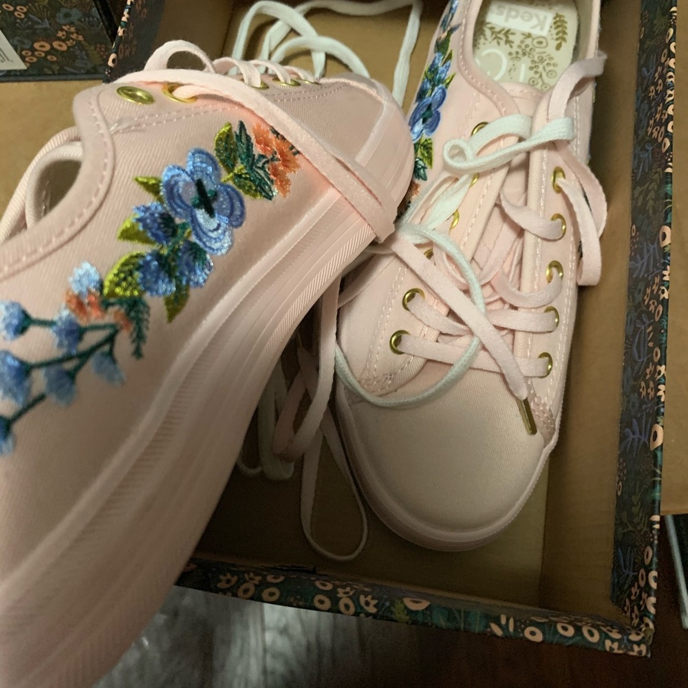 Brand new in box Rifle Paper Co Keds size 7